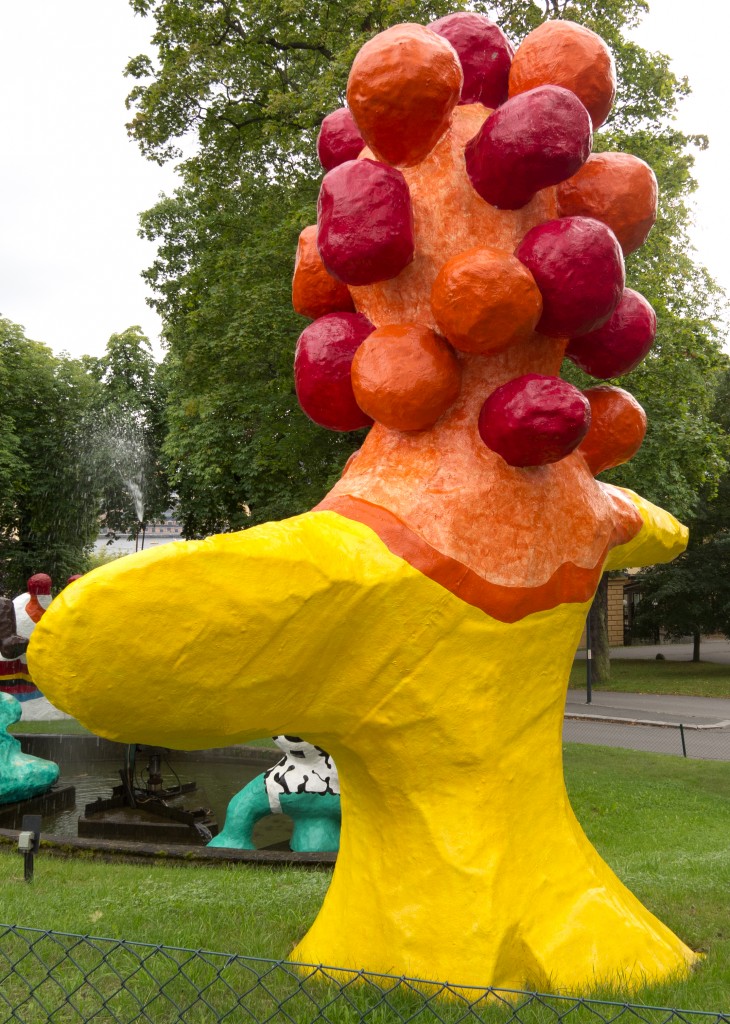 Statues2