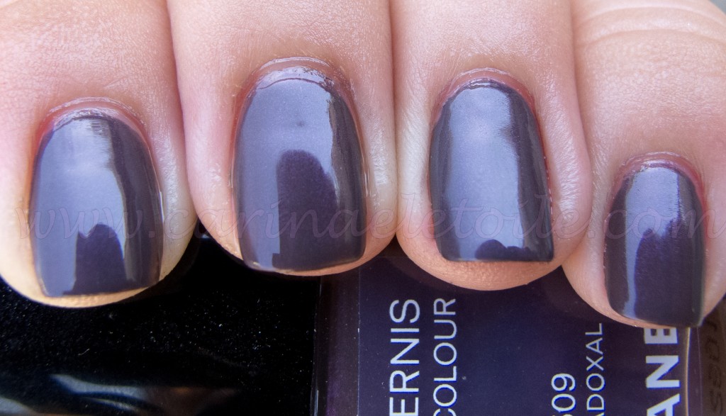 China Glaze Jungle Queen vs Chanel Paradoxal